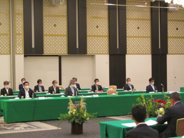 九州各県議会議長会議(2)