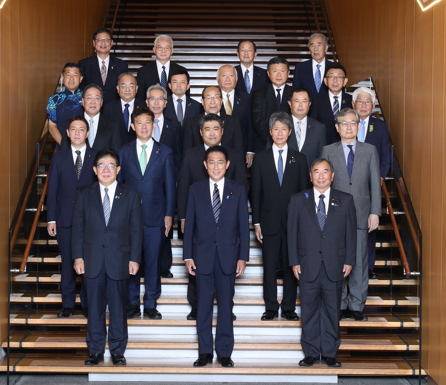 内閣総理大臣と都道府県議会議長との懇談会の写真