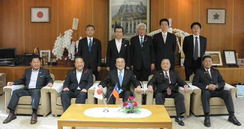 亜東関係協会の李嘉進会長が議長室を訪問されました3