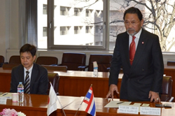 タイ王国工業省副大臣及び産業振興局長が県議会を訪問されました2