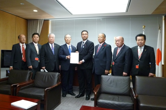 九州各県議会議長会　政府等への提言活動1