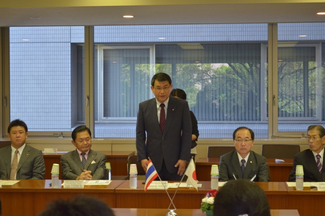 バンコク都議会友好訪問団の皆さんが県議会を訪問されました