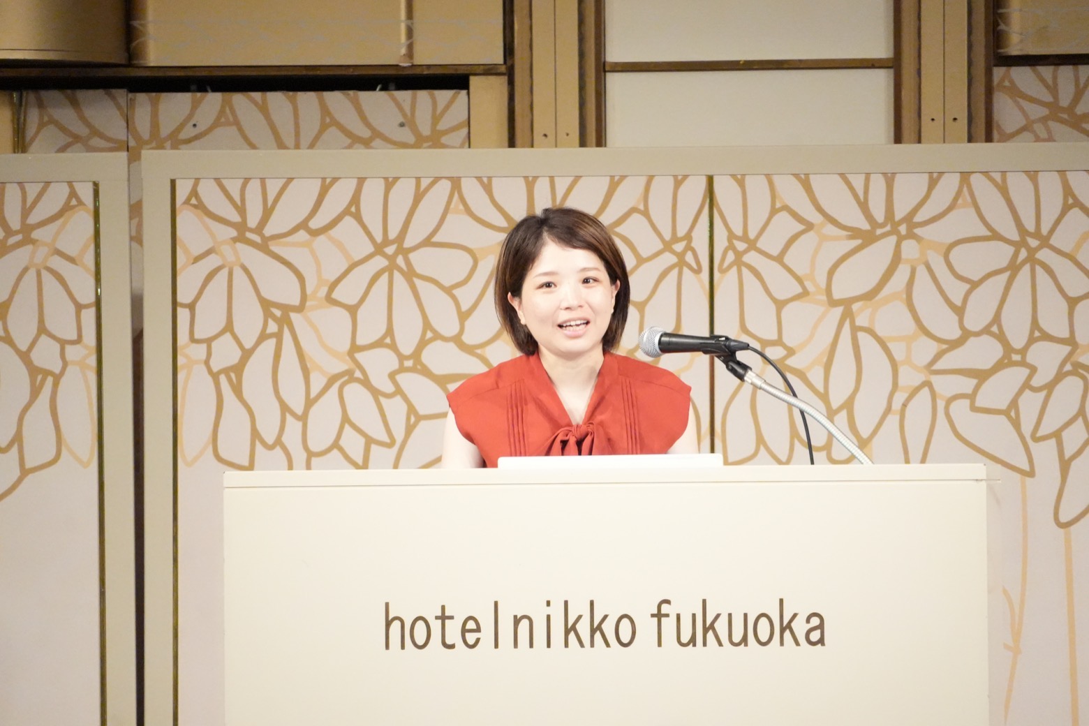 牛腸綾香氏による講演の様子