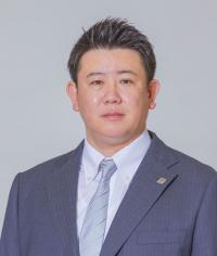仁戸田　元氣(にえだ　げんき)議員の顔写真