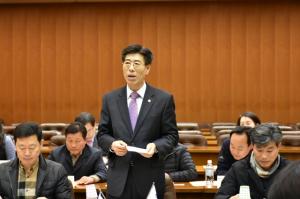 慶尚南道議会企画行政委員会の皆さんとの意見交換会の写真１