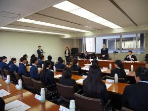 タイ王国バンコク都高校生交流事業による議会表敬の写真2