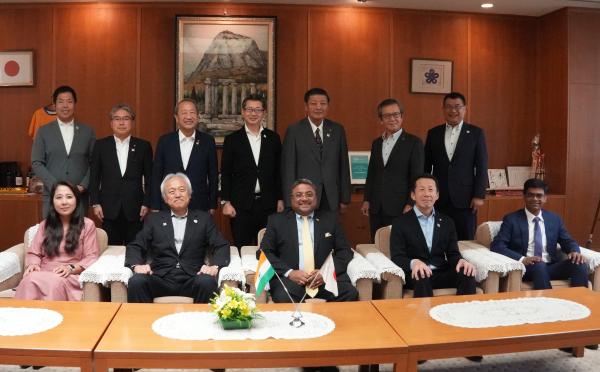 駐日インド共和国大使による議会表敬の写真2