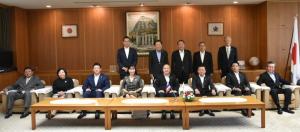 駐日タイ王国大使による議会表敬の写真2