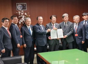 九州各県議会議長会による政府等への提言活動の写真2