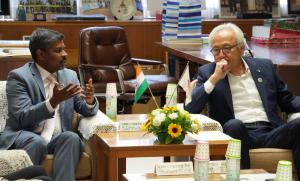在福岡インド総領事による議長表敬の画像2