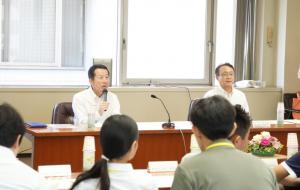 県人会担い手育成招へい事業のこどもたちが県議会を訪問されましたの画像2