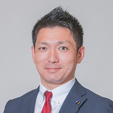 坪田晋議員の画像