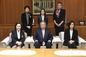公益財団法人日本スケート連盟による県議会訪問の写真3