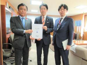 地元選出国会議員との懇談会への出席および国の施策・制度・予算に対する関係省庁への提言・要望の写真４