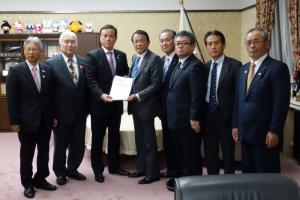 九州各県議会議長会　政府等への提言活動の写真2