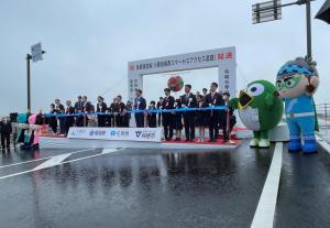 県道鳥栖朝倉線（小郡鳥栖南スマートICアクセス道路）開通式の写真1