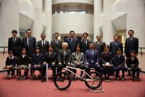 2025アジアＢＭＸフリースタイル選手権　松本翔海選手による議会表敬の写真1