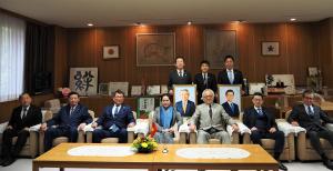 駐福岡ベトナム総領事離任に伴う議会表敬の写真1