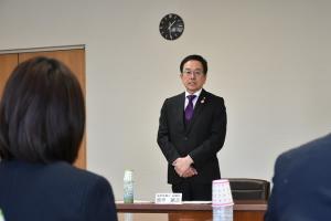福岡県国際協力リーダー育成プログラム参加者が県議会訪問の写真1